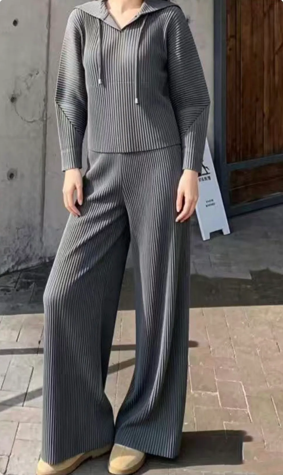 issey เสื้อฮู้ด-กางเกงสีเทา